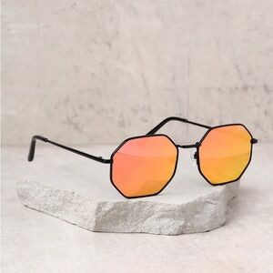 Quay Australia On a Dime Black and Pink Mirrored Sunglasses